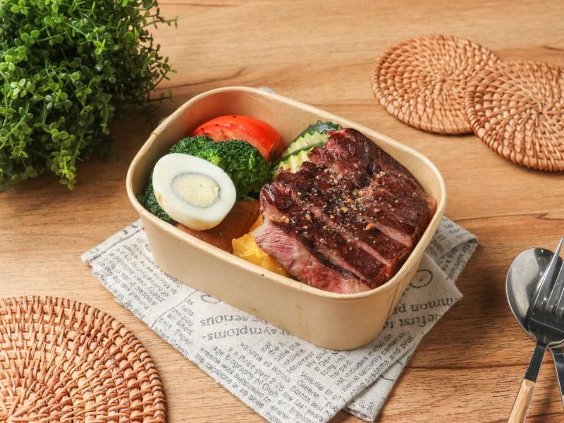 出示數位市民虛擬卡，凡買180元以上精緻餐盒折95折優惠