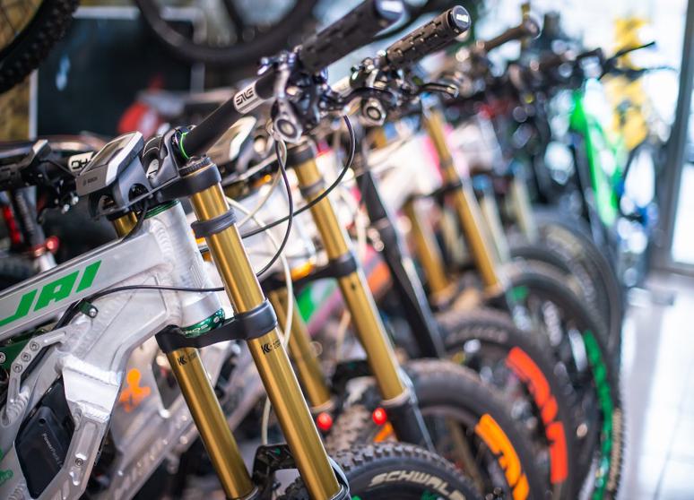 百客臨專業單車