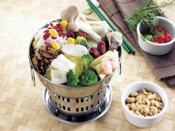 還在享enjoying精緻小小鍋