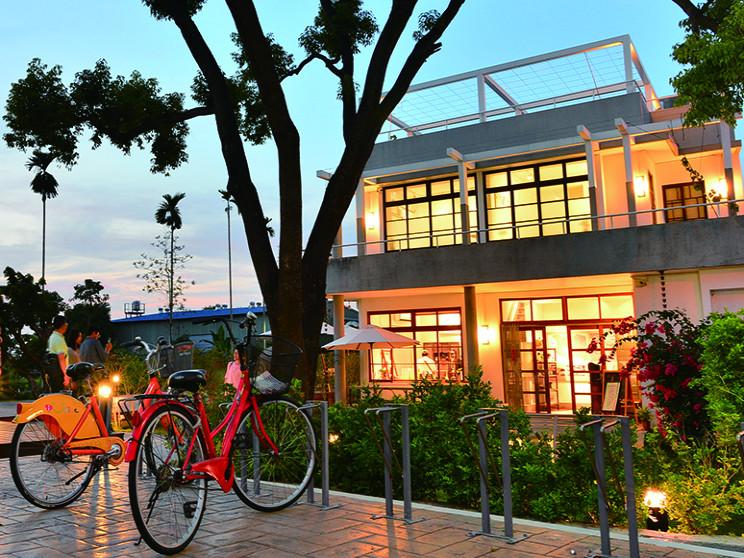 臺中市霧峰區農會黑翅鳶麵食館